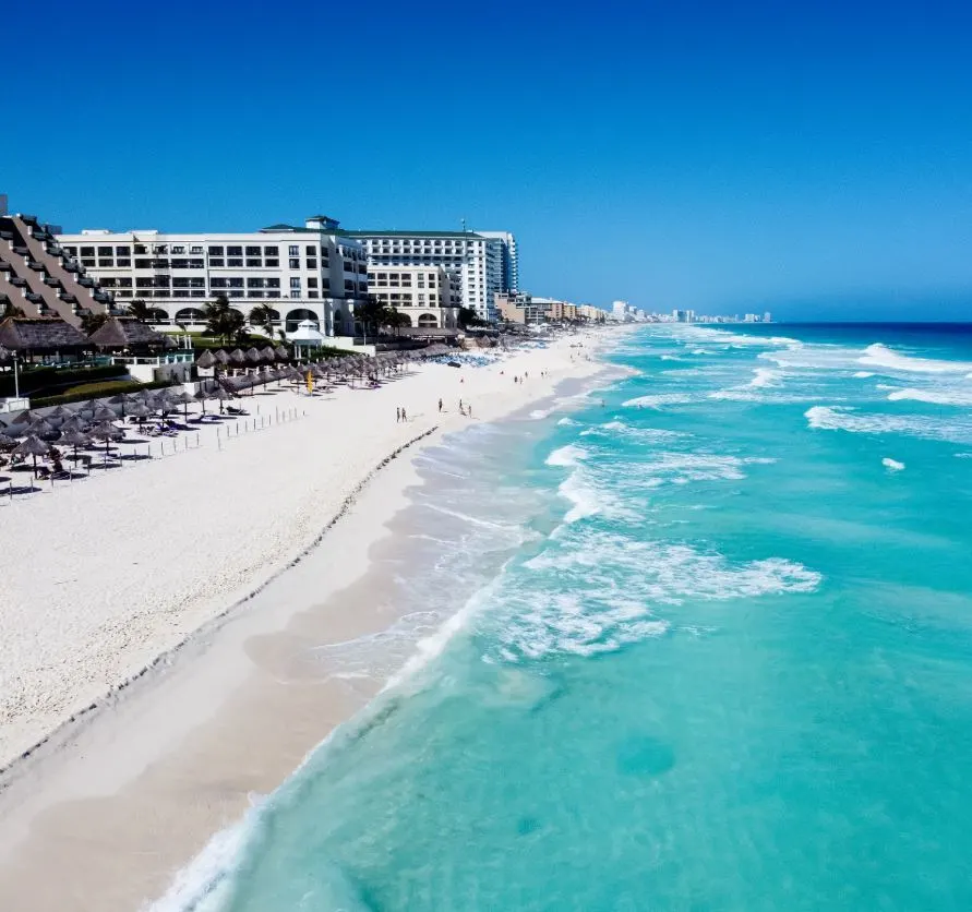 Beach-front-hotels-in-Cancun