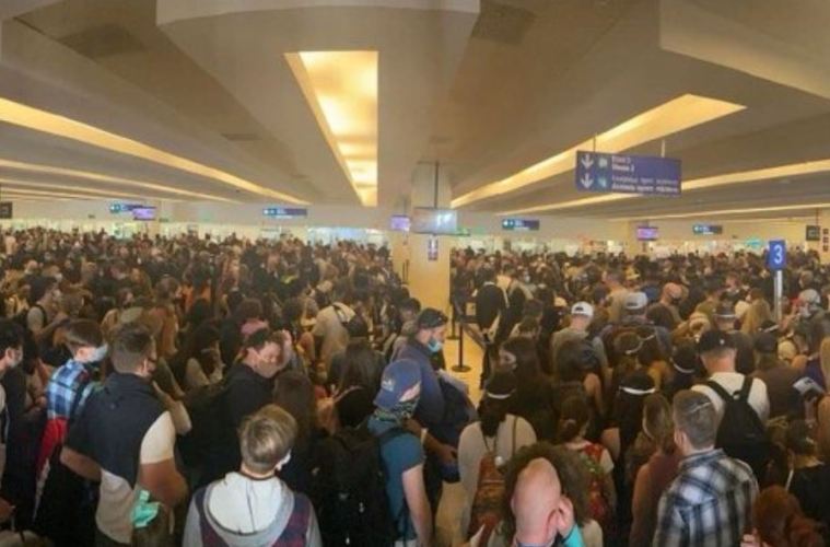 viral-photo-allegedly-shows-packed-cancun-airport-over-long-weekend