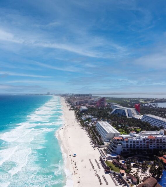 Cancun records almost 400 flights in 24 hours cancun sun