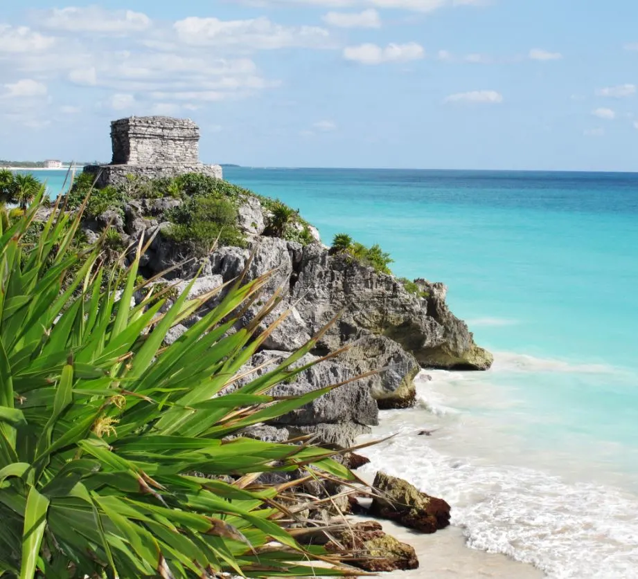 Tulum-beach-and-ruins