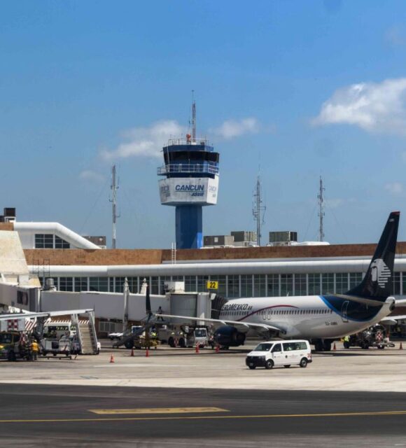 Viral Photo Allegedly Shows Packed Cancun Airport Over Long Weekend ...