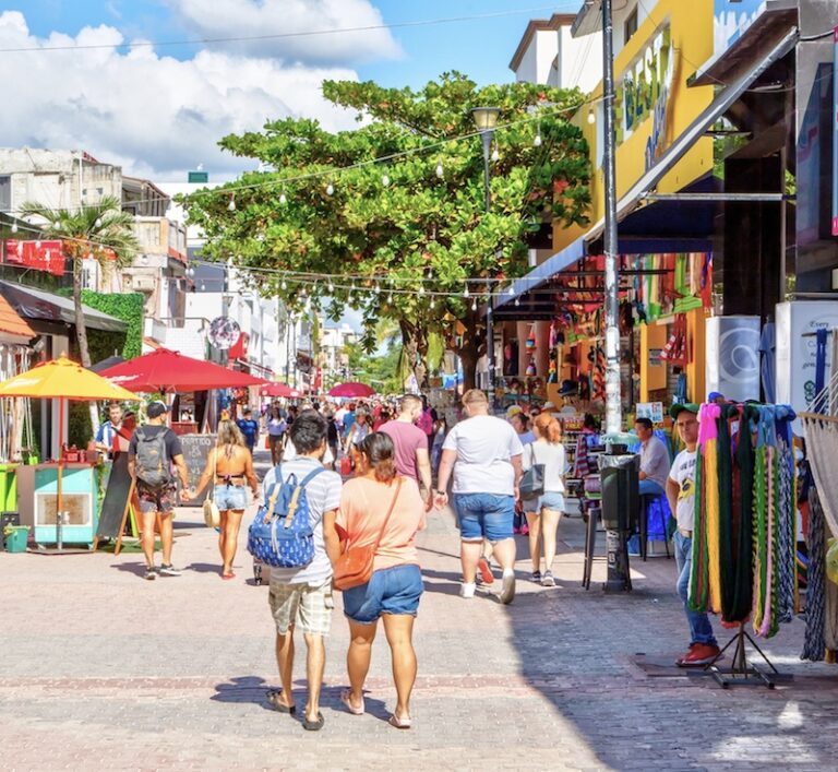 high end shopping in cancun