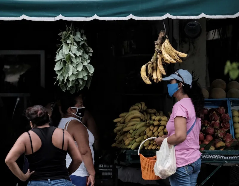 Cancun fruit market during pandemic