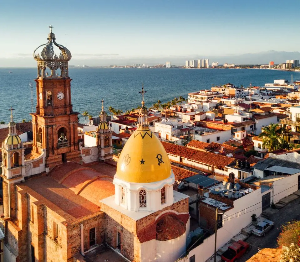 Puerto-Vallarta-Cathedral-and-coast-line