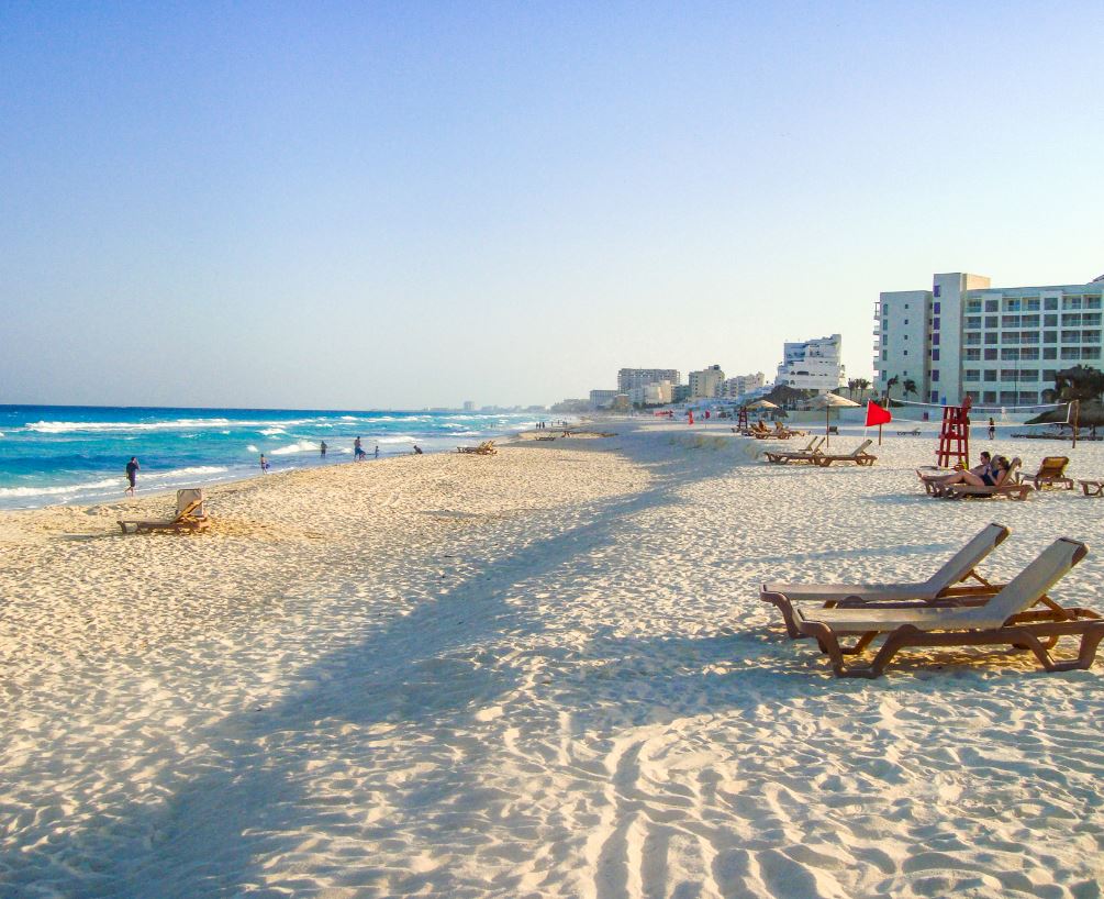 cancun beach chairs