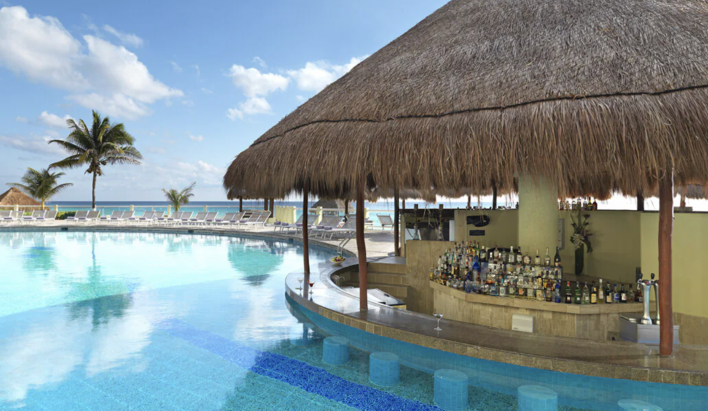 Paradisus Resort pool