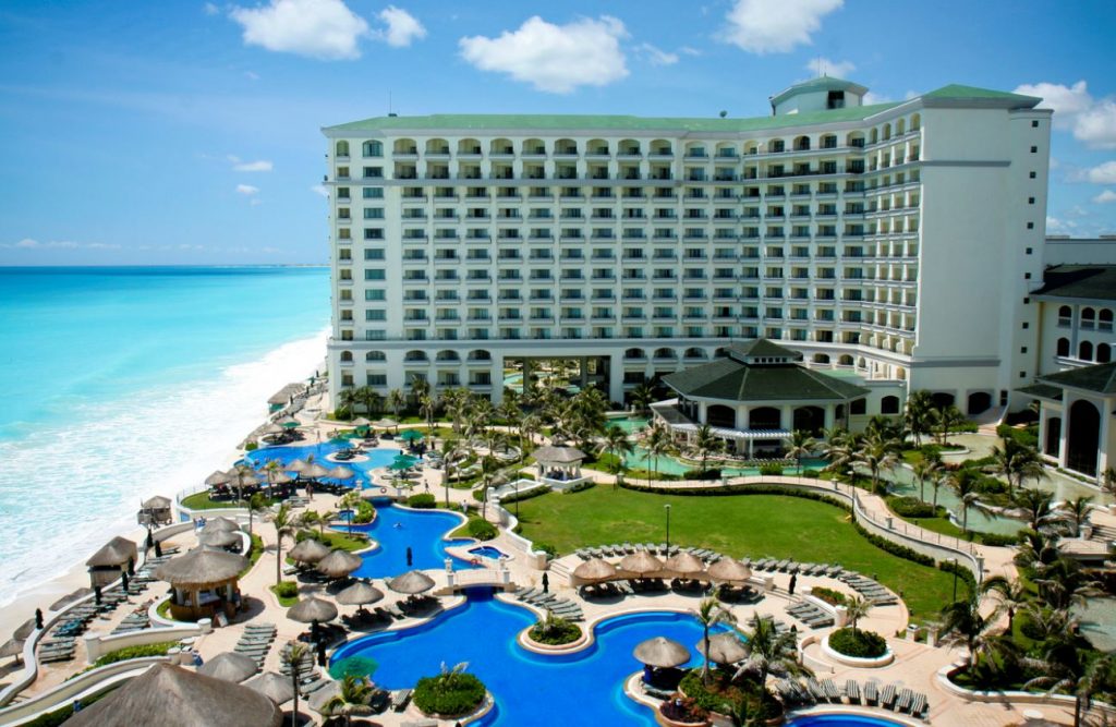 cancun hotel
