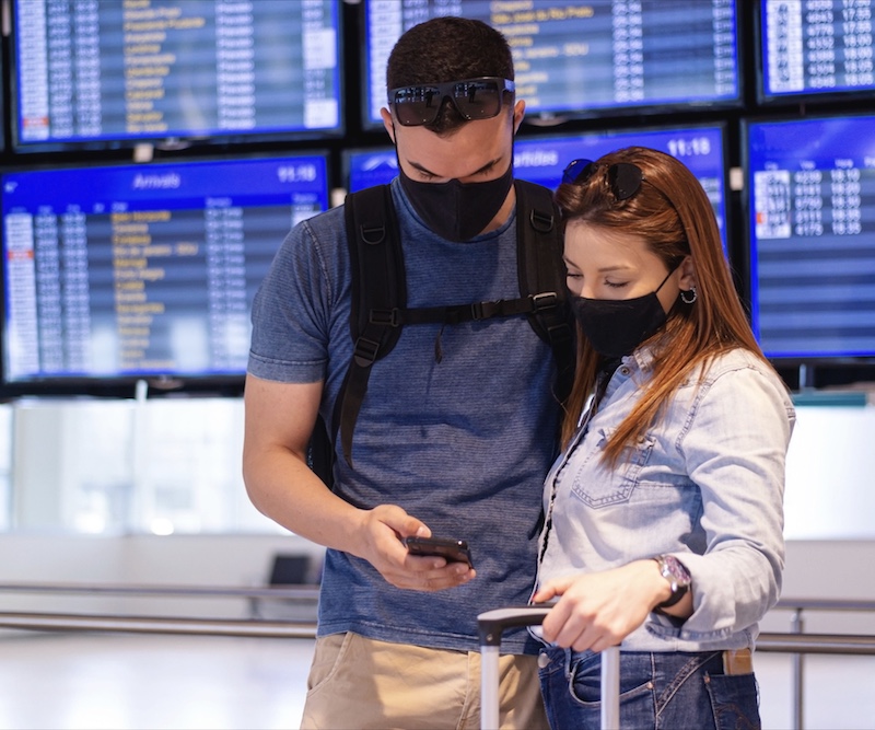 travellers mask airport