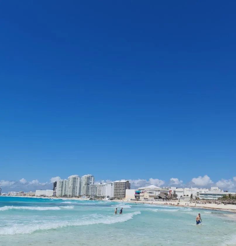 Beach-of-Cancun-Hotel-zone