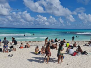 Cancun Will Not Close Says State Secretary Of Health