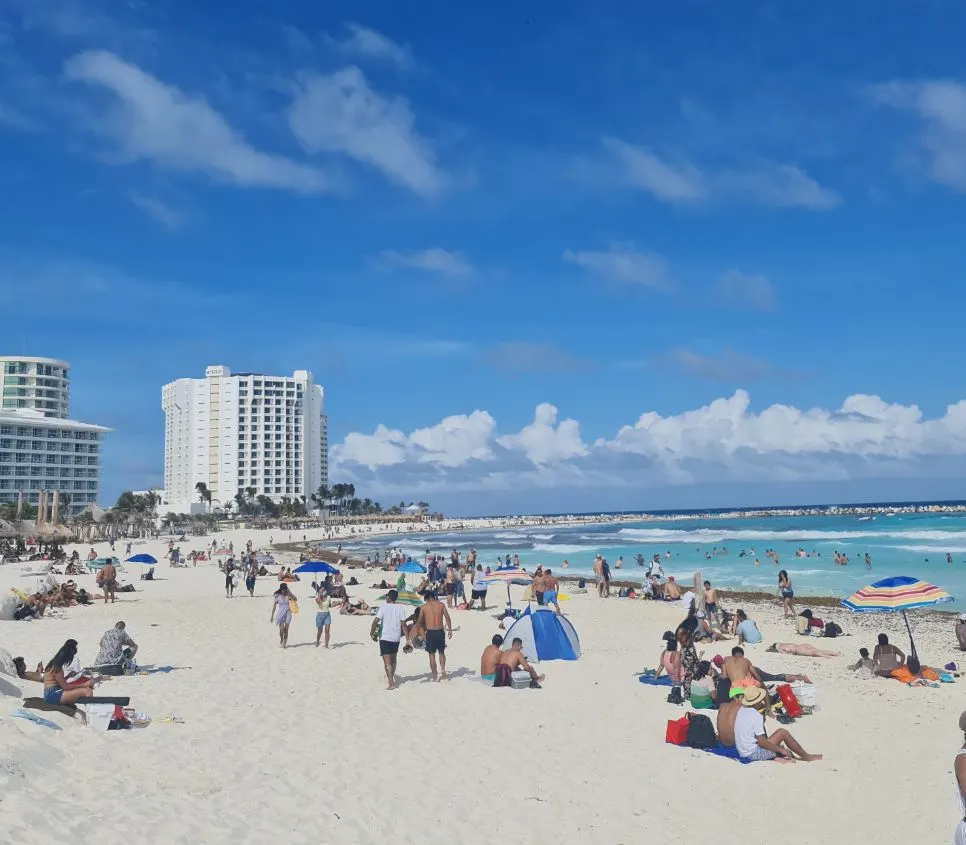 Cancun beach hotel zone