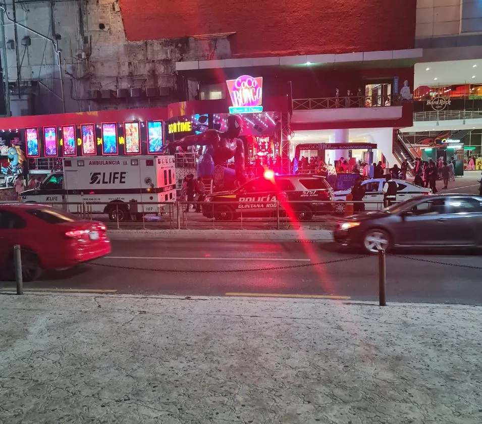 Cancun police at coco bongo