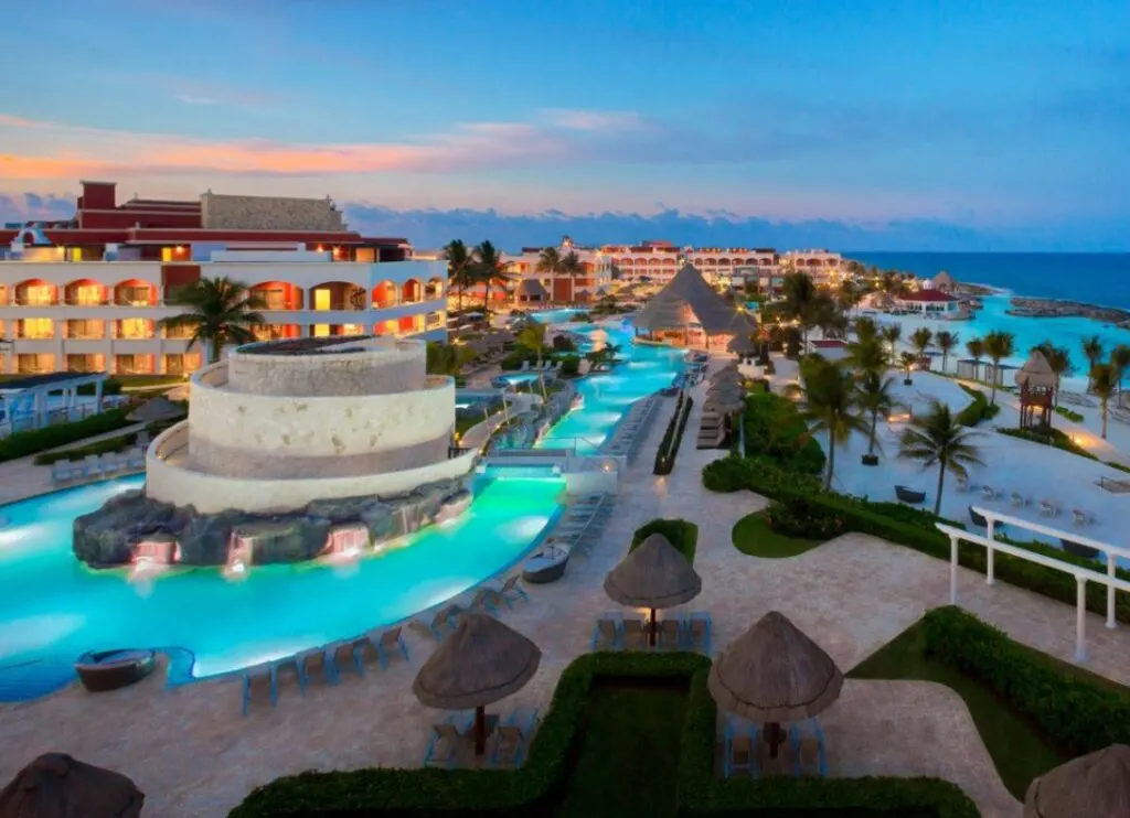 Hard Rock Riviera Maya Pool 