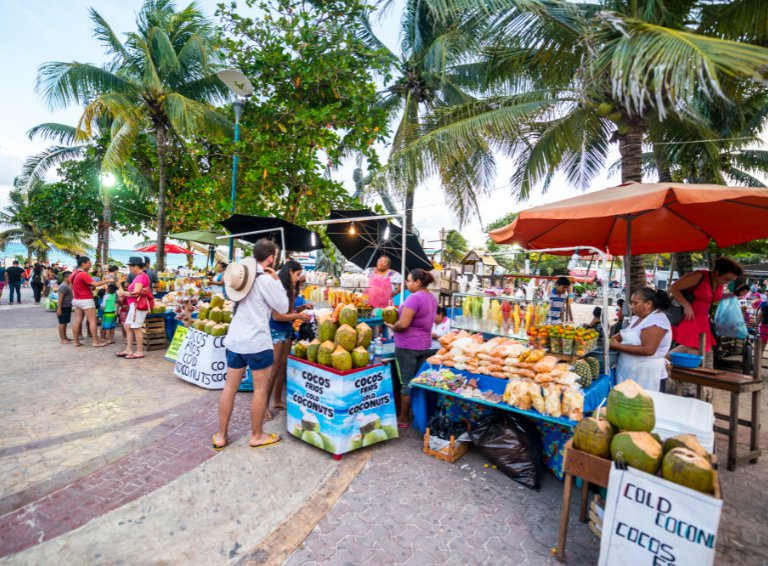 beach market cancun