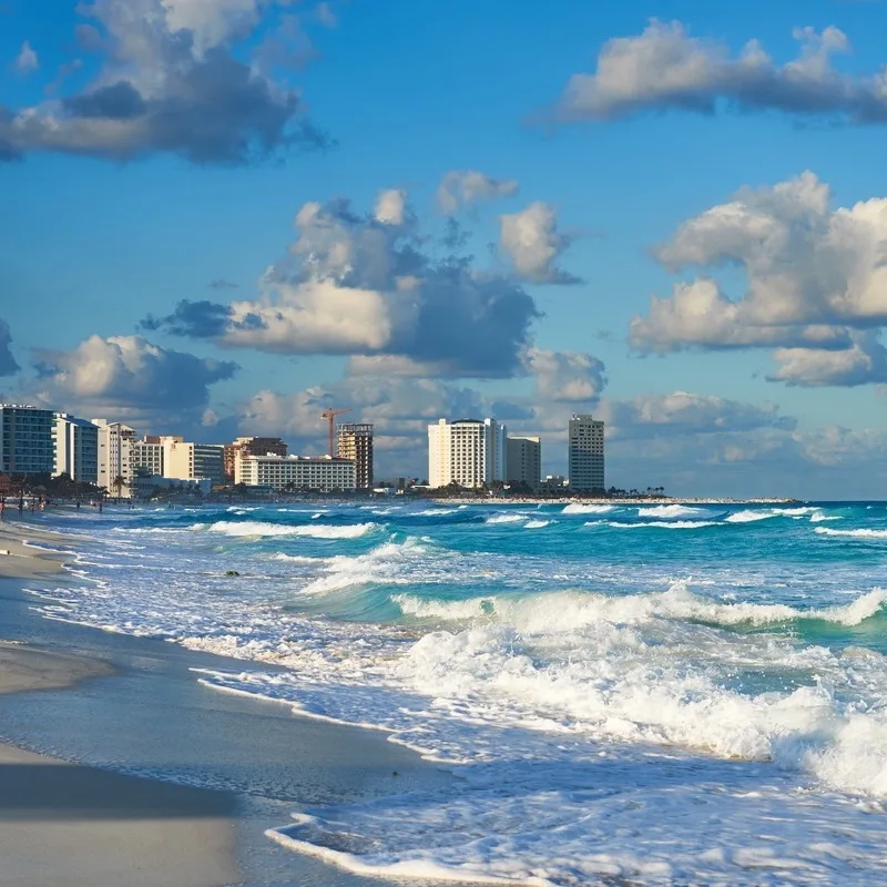 Chac mool beach cancun