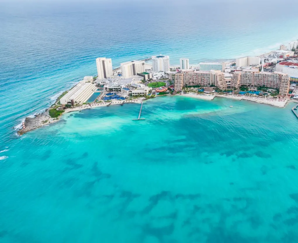 Cancun resorts on ocean