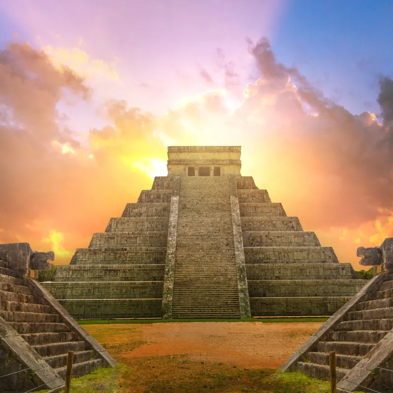 chichen itza sun