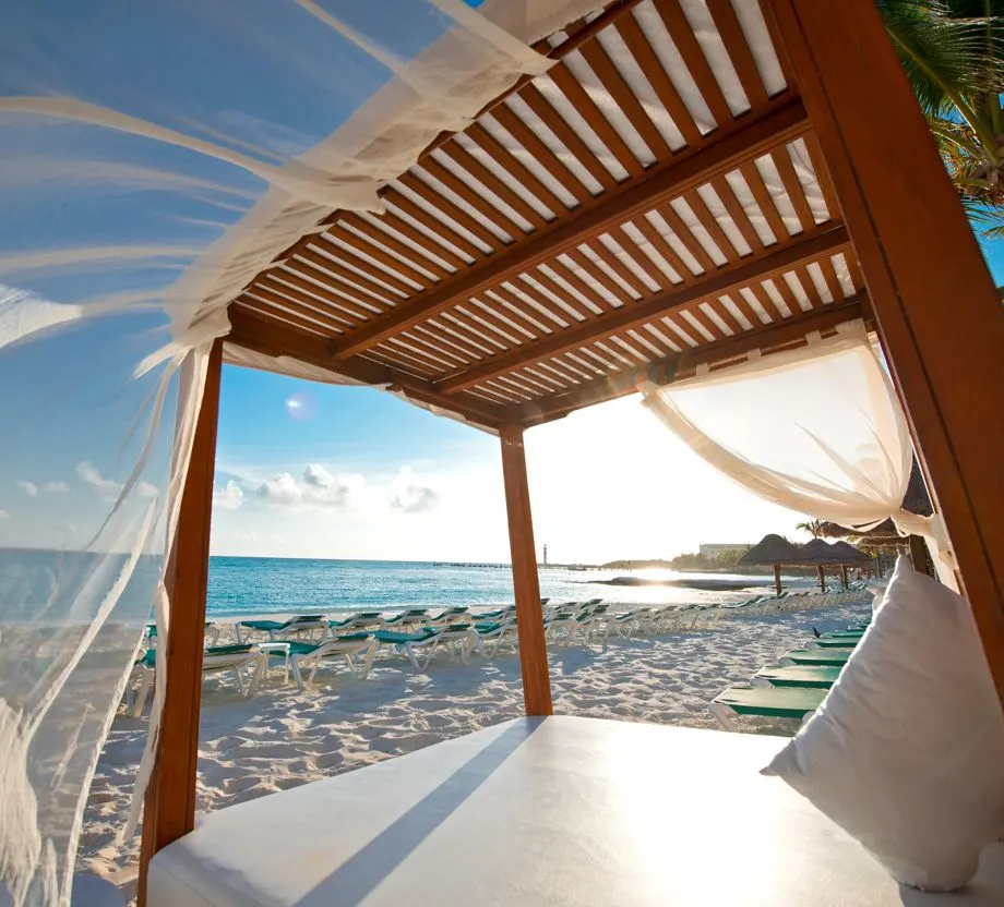 The Best Beach Clubs On The Tropical Island Of Cozumel - Cancun Sun