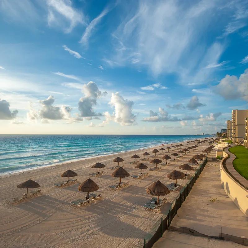 cancun sun loungers