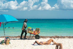 Cancun Returns To Yellow Alert With Increased Restrictions As Cases Rise