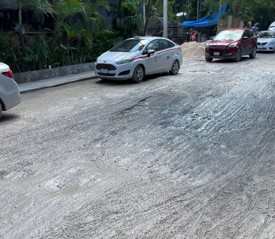 MUddy Beach road