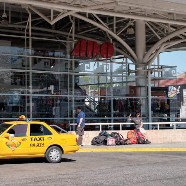 ado bus station cancun to playa del carmen