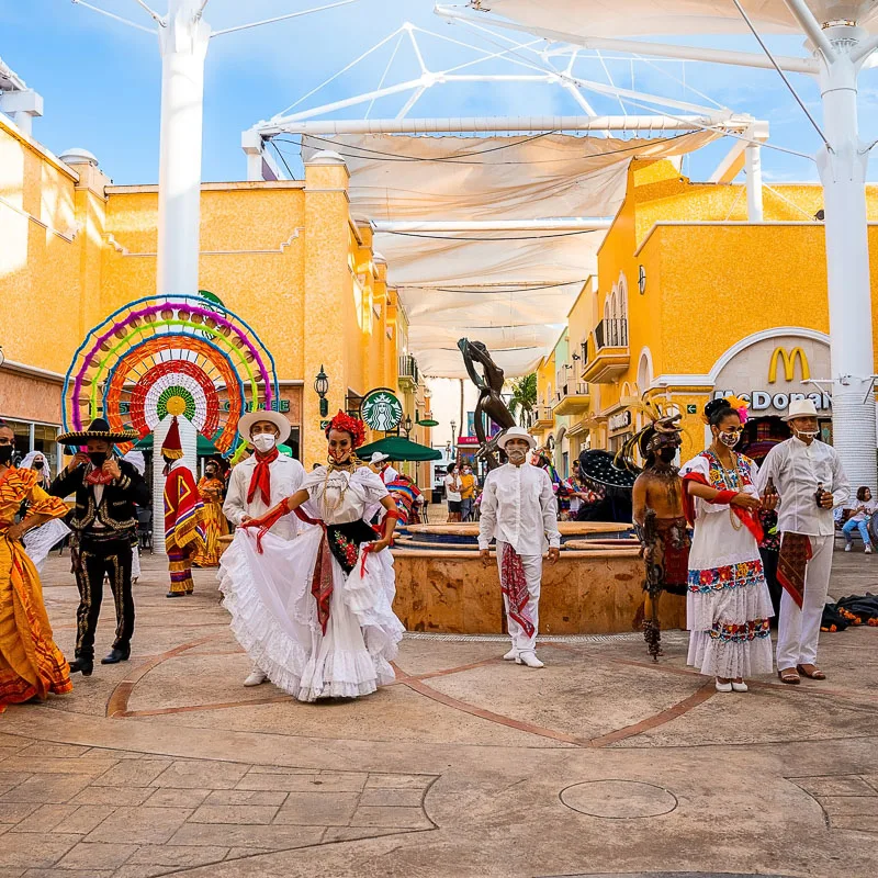 mexican dancers