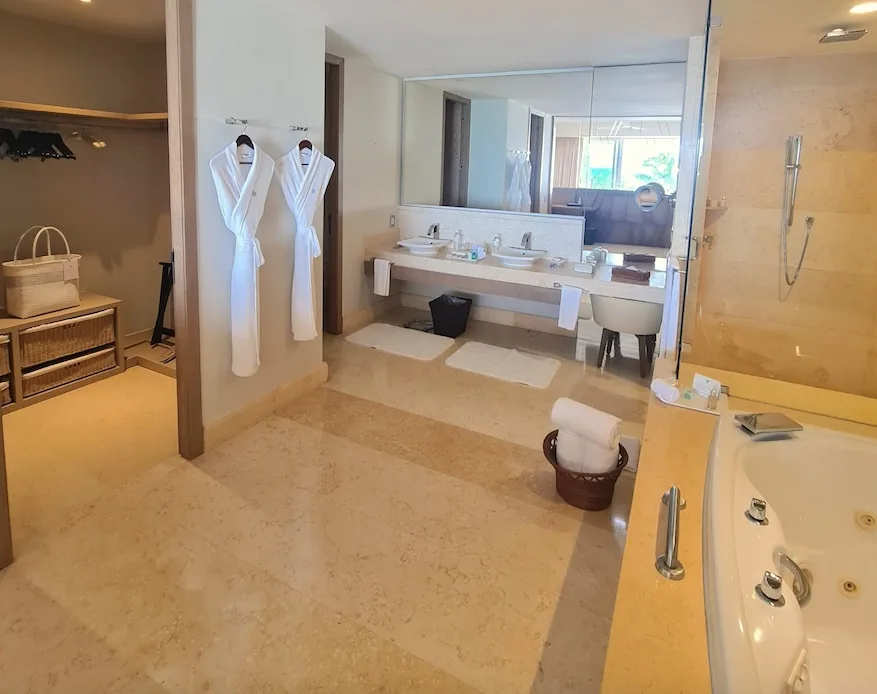 grand class bathroom grand velas