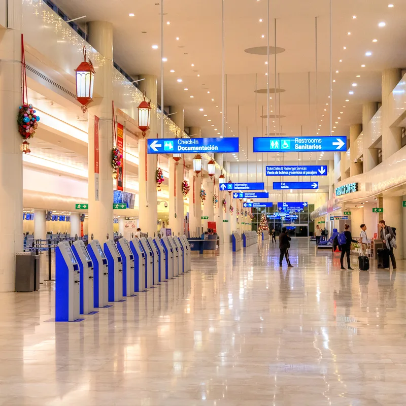 terminal cancun
