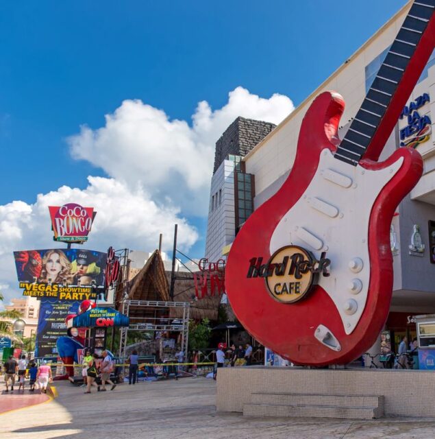 Military Soldiers Will Continue Patrolling The Cancun Hotel Zone