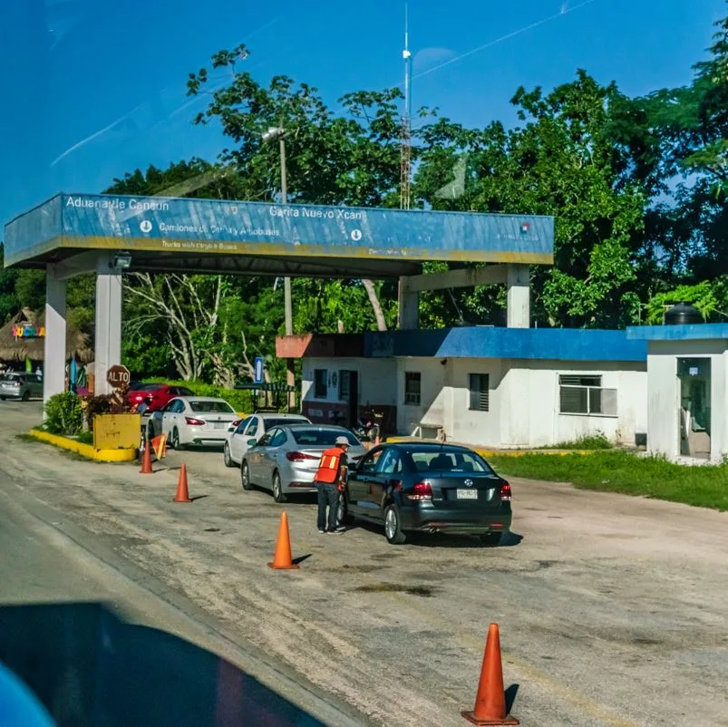 Check Point In Cancun Road