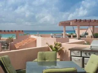 Hotels Upset With Lack of Regulations Over Skyrocketing Airbnb Market In Playa del Carmen