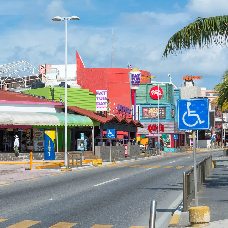 cancun street