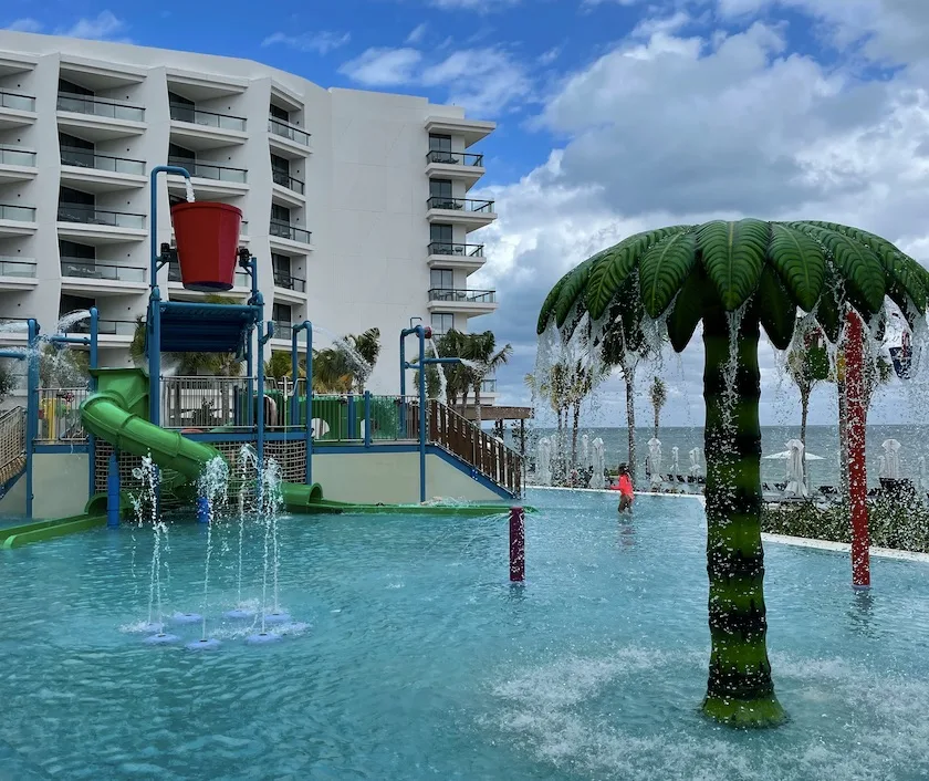 hilton cancun water park