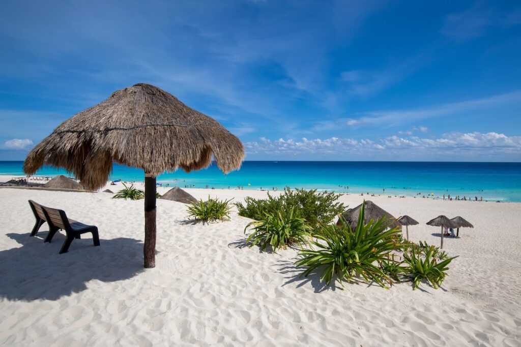Cancun’s Most Popular Tourist Beach Is Currently Losing Its Sand