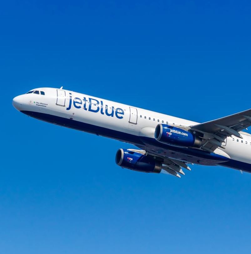 Jetblue plane in flight