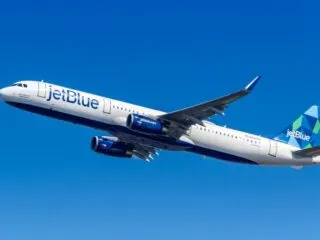 Tourist From US Turns Down $10,000 Offer From JetBlue To Reschedule His Flight To Cancun