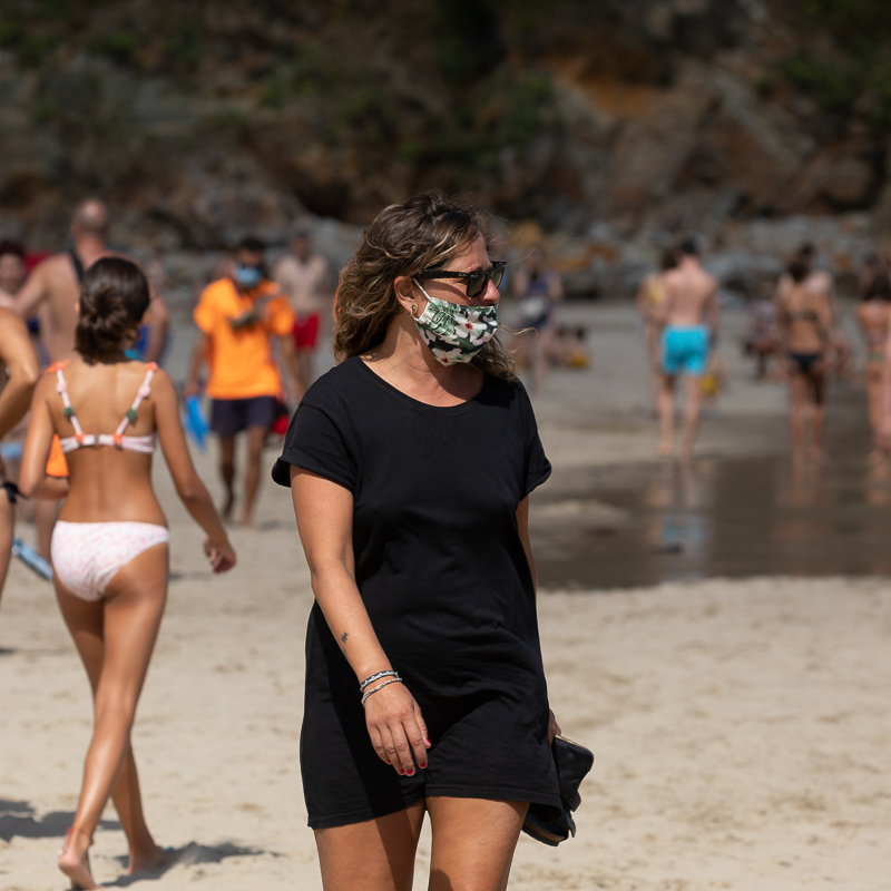 mask on beach