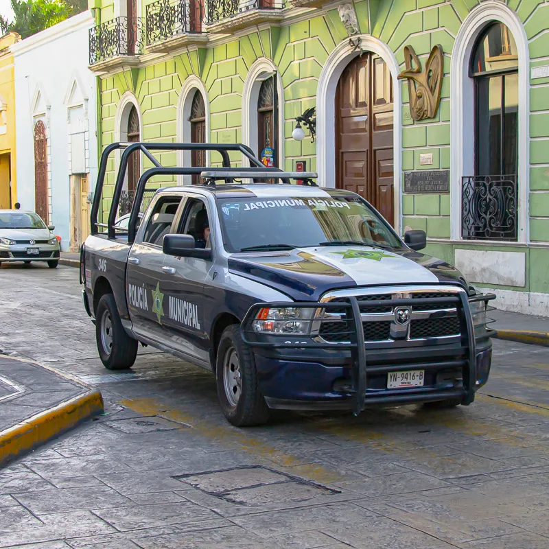 truck police