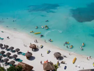 Cancun Beaches Will Be Packed This Summer As City Expects 3 Million Tourists 