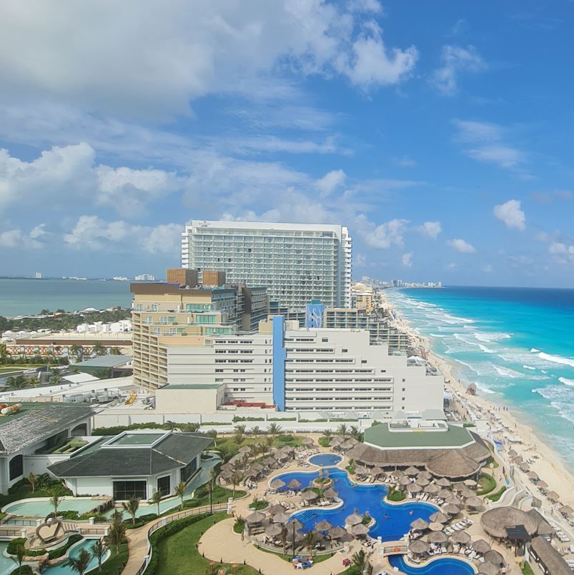 Hotel In Cancun