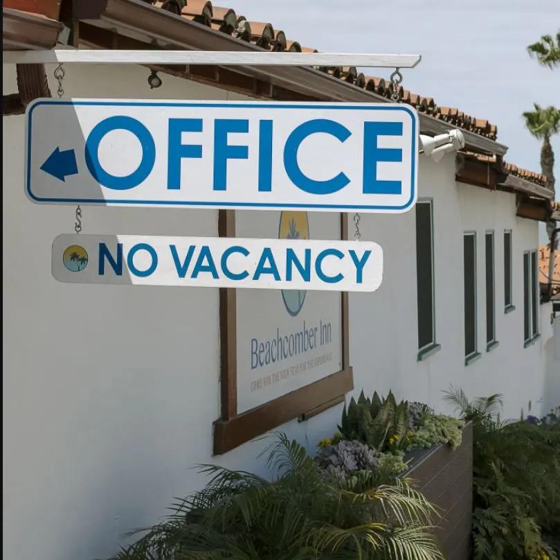 No Vacancy Sign
