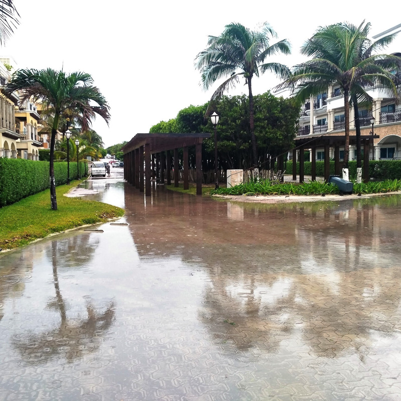 light flooding in cancun