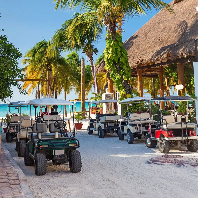 golf carts on isla mujeres street