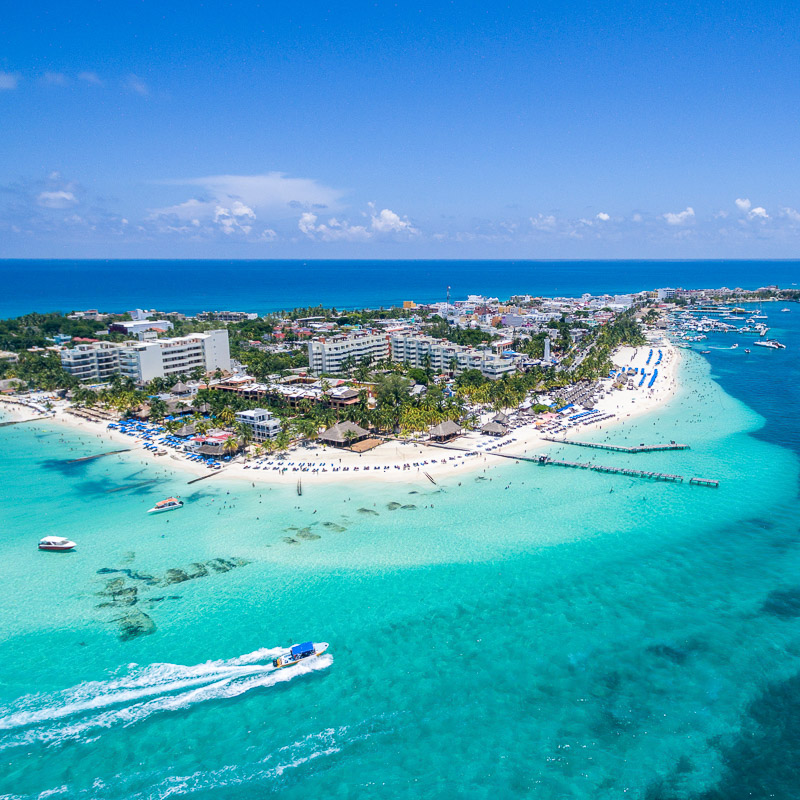 isla mujeres hotels from above
