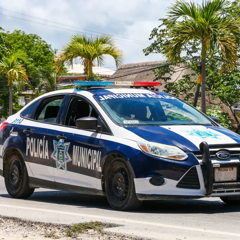 police car in quintana roo