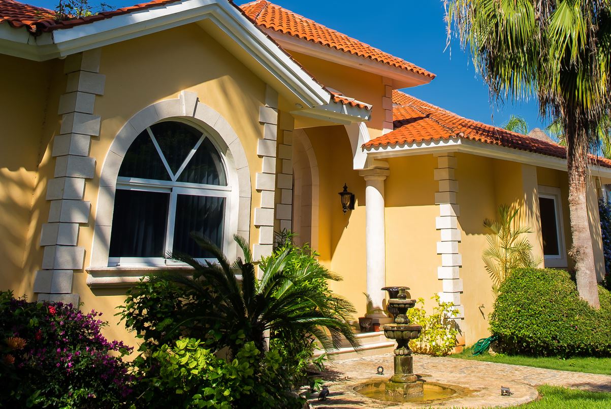 Cancun Hotels Want Airbnbs To Pay The Same Tax Rate Which Will Drive Up Short Term Rental Costs