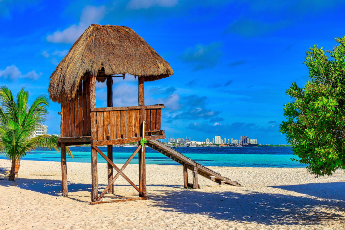 cleanest beach in cancun