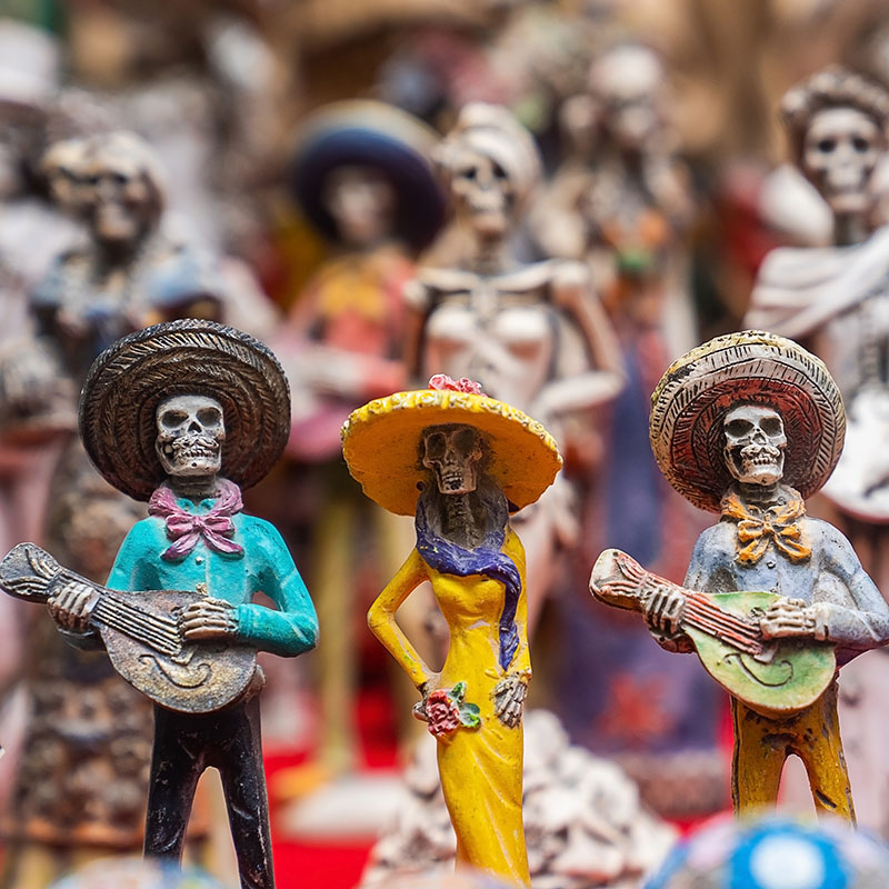 Day of the Dead statues