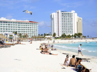 One Of Every Six International U.S Tourists Visits Cancun And The Mexican Caribbean